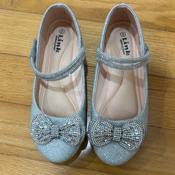 Link Other - Link Kids Sparkly Silver Dress Shoes